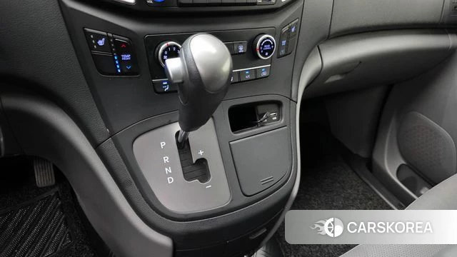 Hyundai The New Grand Starex id 4581790 из Кореи 29