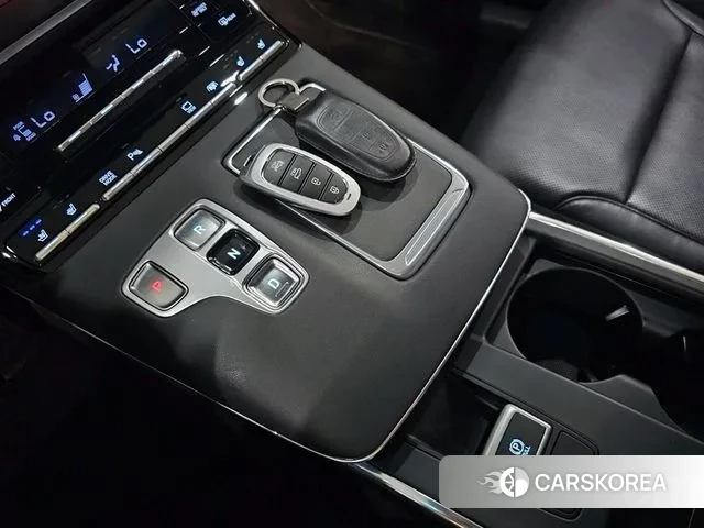 Hyundai The New Grandeur IG Hybrid id 3133878 из Кореи 19