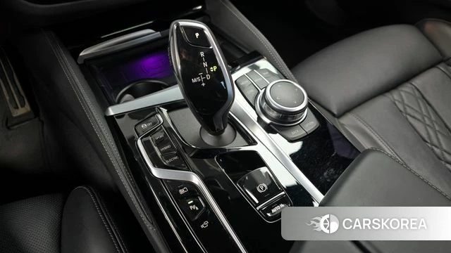 BMW 5 Series (G30) id 3812268 из Кореи 19