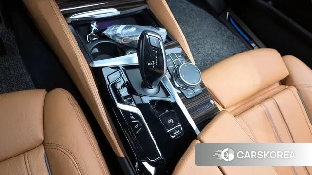 BMW 5 Series (G30) id 3012402 из Кореи 19