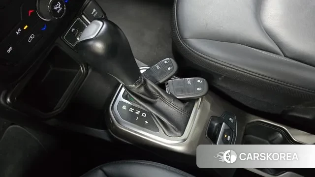 Jeep Renegade id 3013176 из Кореи 19