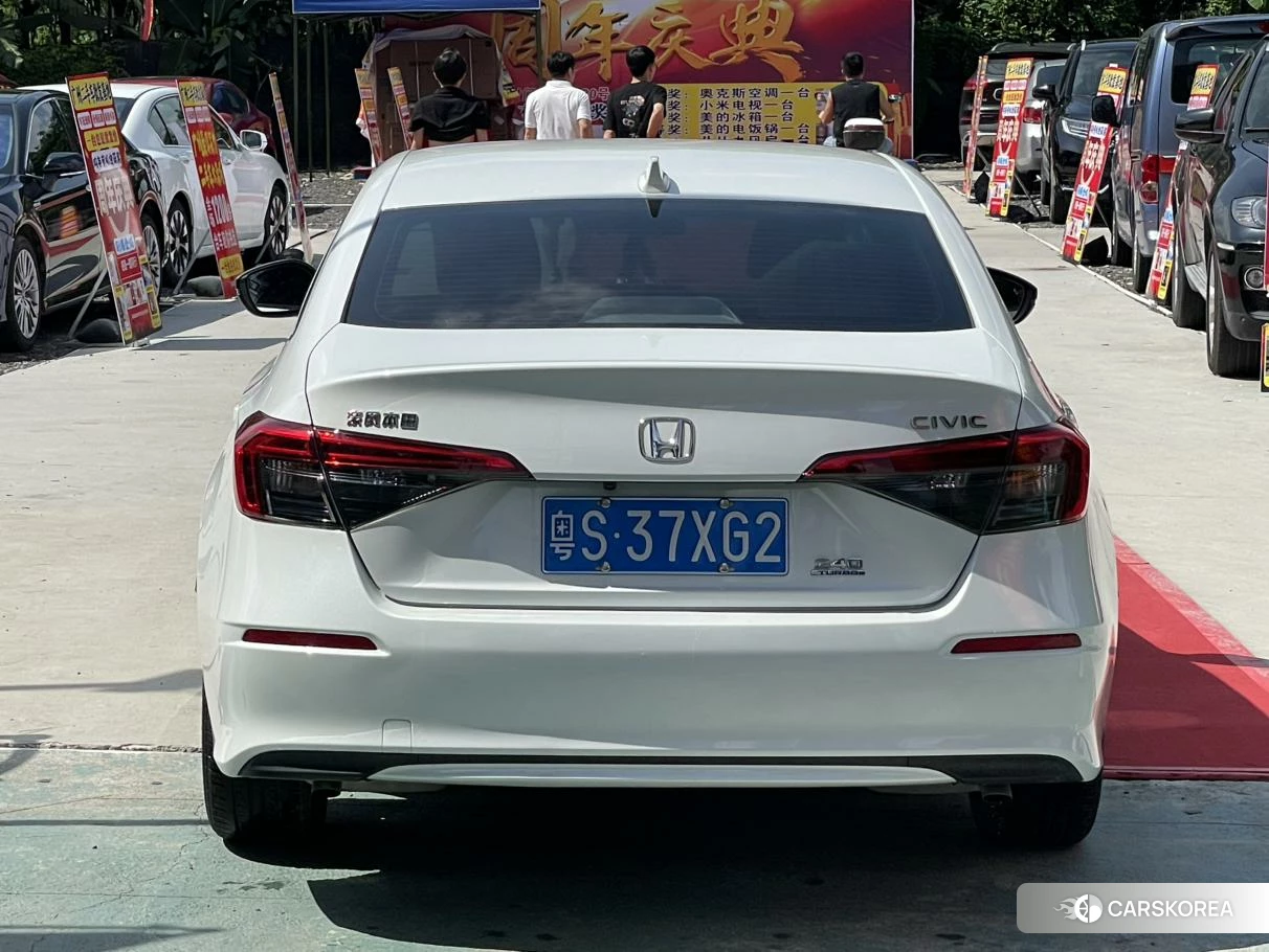 Honda Civic id 4486531 из Китая 9