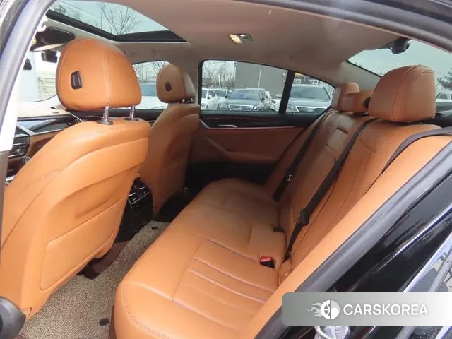 BMW 5 Series (G30) id 3778722 из Кореи 19