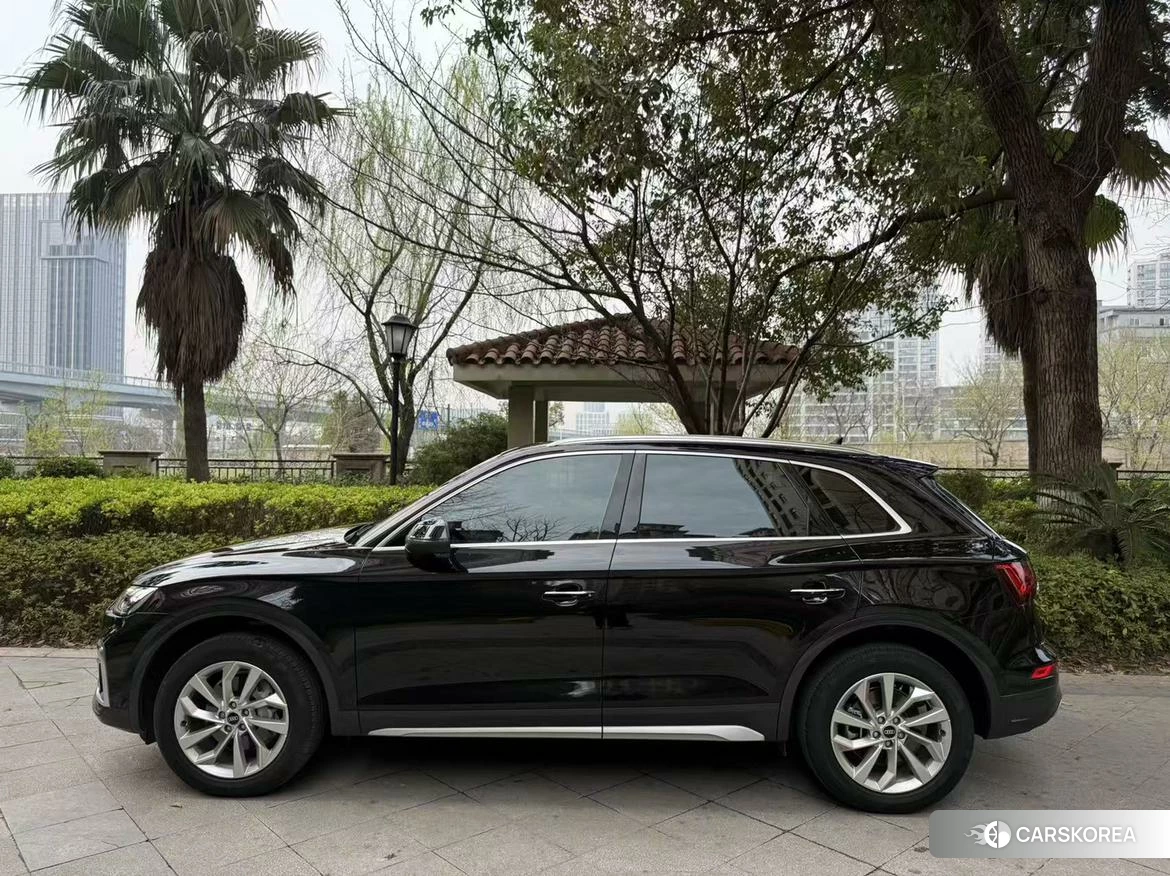 Audi Q5L id 4455122 из Китая 17