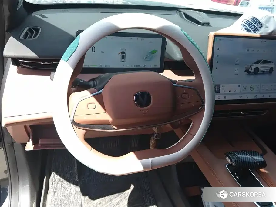 Chang'an Changan UNI-Z New Energy id 4547307 из Китая 15