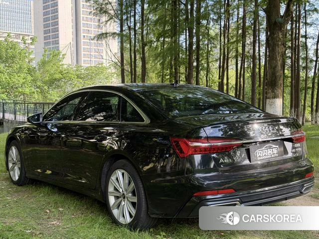 Audi A6L id 4307460 из Китая 11