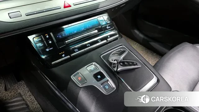 Hyundai The New Grandeur IG id 3041958 из Кореи 19