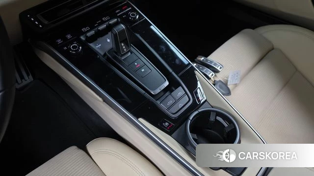 Porsche 911(992) id 4641822 из Кореи 29