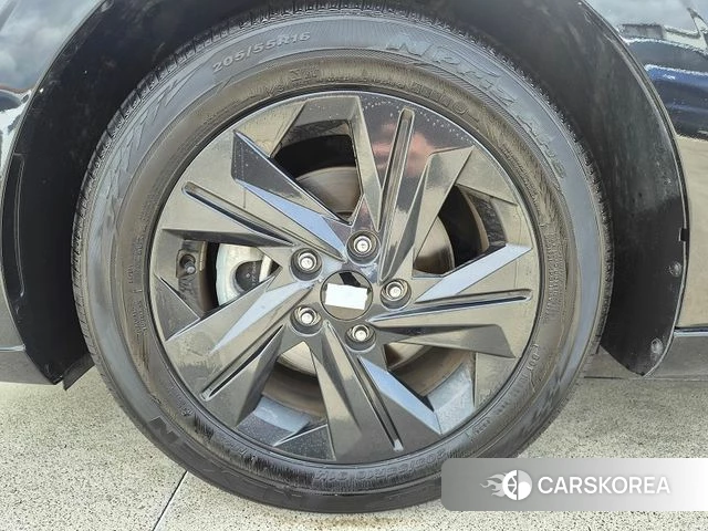 Hyundai Avante (CN7) id 4748206 из Кореи 14