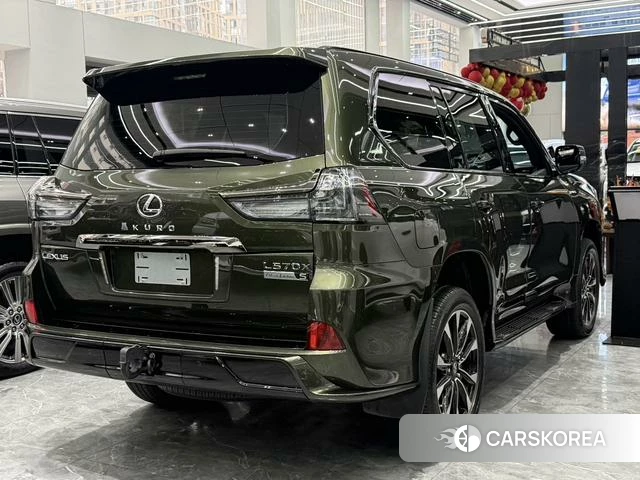 Lexus LX id 4276592 из Китая 14