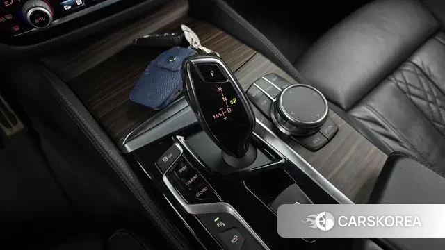 BMW 5 Series (G30) id 3455214 из Кореи 19