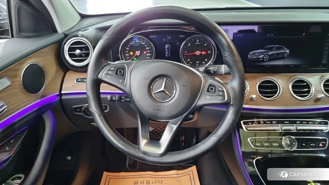 Mercedes-Benz E-Class W213 id 4890421 из Кореи 17