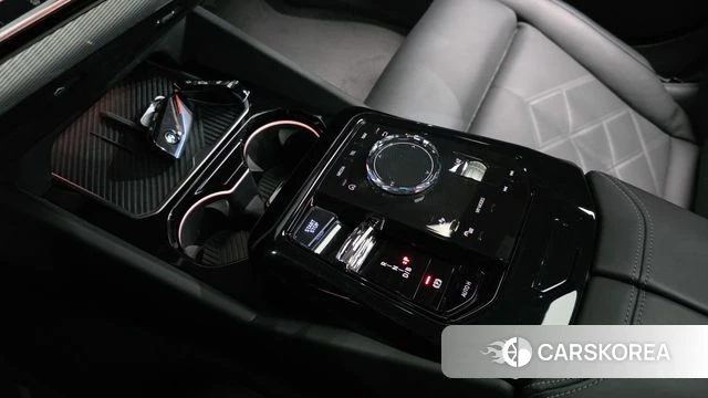 BMW i5 (G60) id 3838385 из Кореи 19