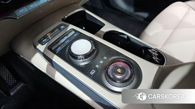 Genesis GV70 id 4500379 из Кореи 32
