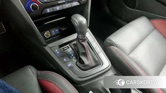 Hyundai Avante AD id 3009269 из Кореи 19