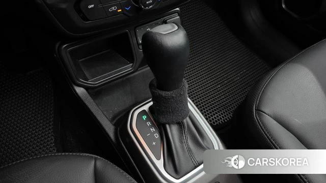 Jeep Renegade id 3935569 из Кореи 19