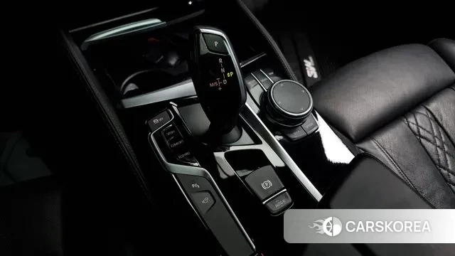 BMW 5 Series (G30) id 2977132 из Кореи 19