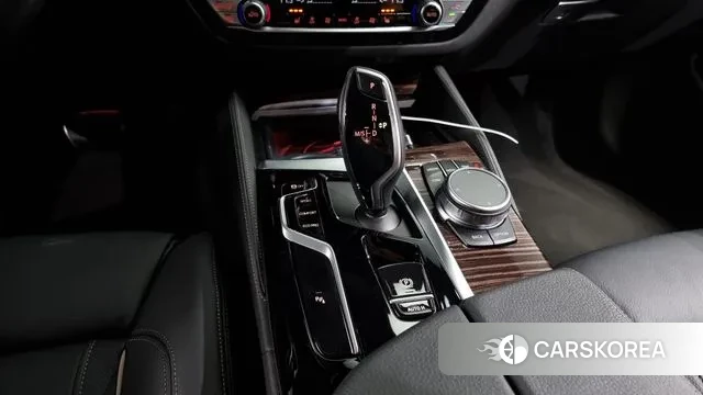 BMW 5 Series (G30) id 3012127 из Кореи 19