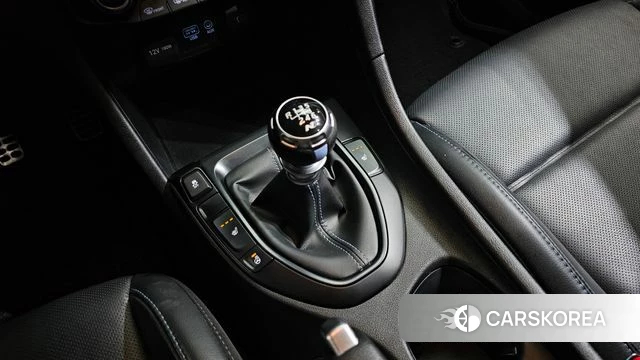 Hyundai Veloster (JS) id 4614892 из Кореи 31