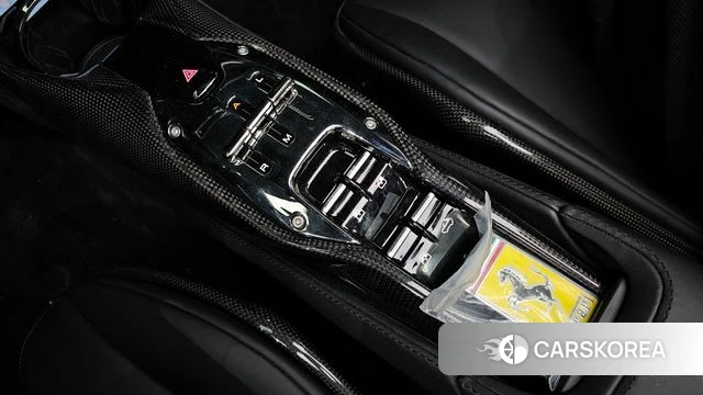 Ferrari SF90 Spider id 4243332 из Кореи 19