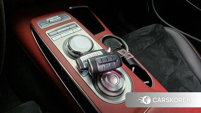 Genesis GV70 id 4614201 из Кореи 36