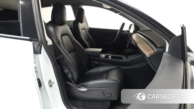 Tesla Model Y id 3280512 из Кореи 19