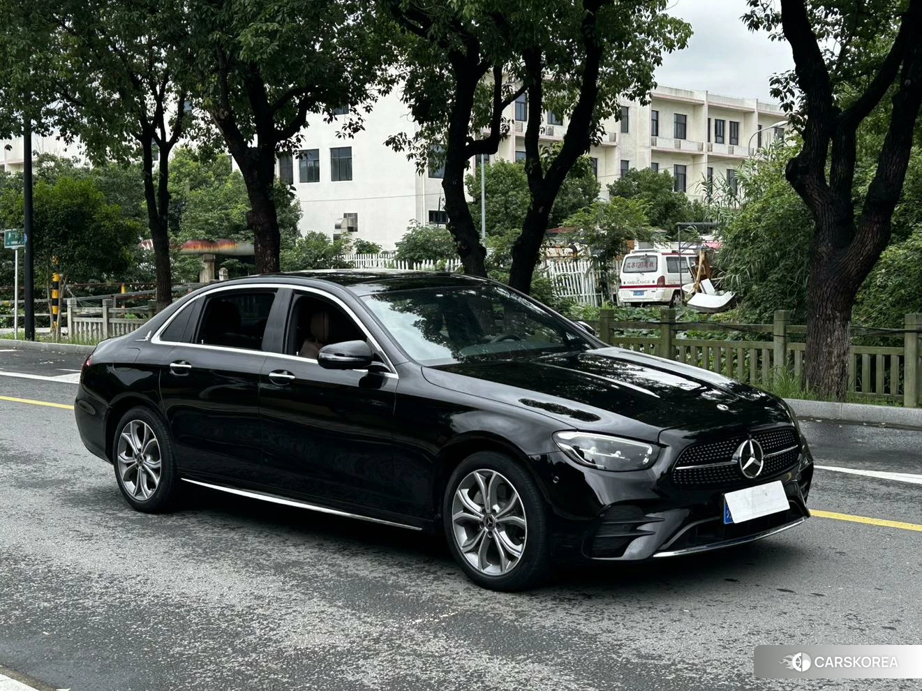 Mercedes-Benz E-Class id 4498637 из Китая 19
