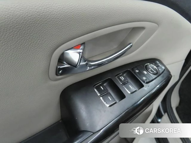 Kia The New Carnival id 4581934 из Кореи 19
