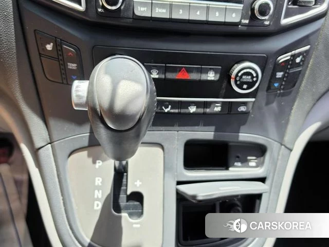 Hyundai The New Grand Starex id 4486761 из Кореи 19