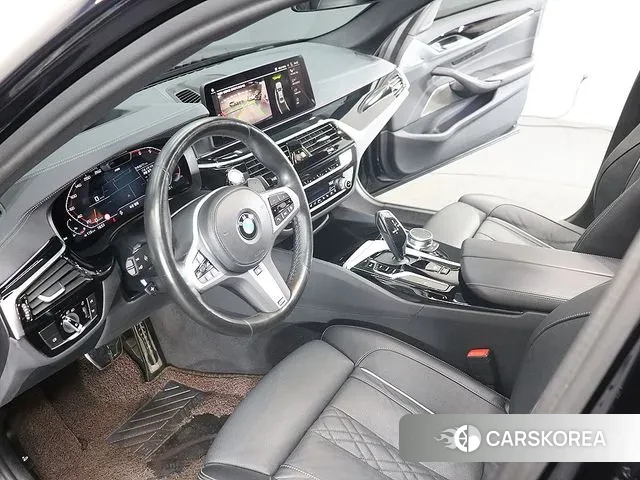 BMW 5 Series (G30) id 3016783 из Кореи 19