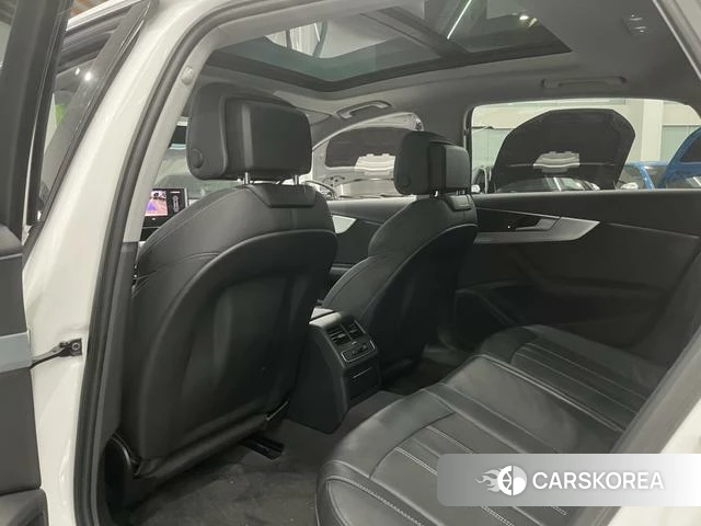 Audi A4L id 4341945 из Китая 14