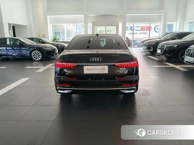Audi A6L id 4367422 из Китая 18