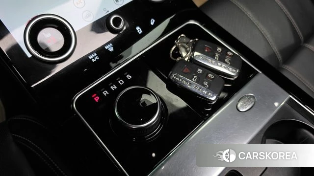Land Rover Range Rover Velar id 4677947 из Кореи 31
