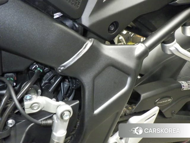 Проданный Honda CBR650R E-CLUTCH id 3997170 из Японии, фото 23