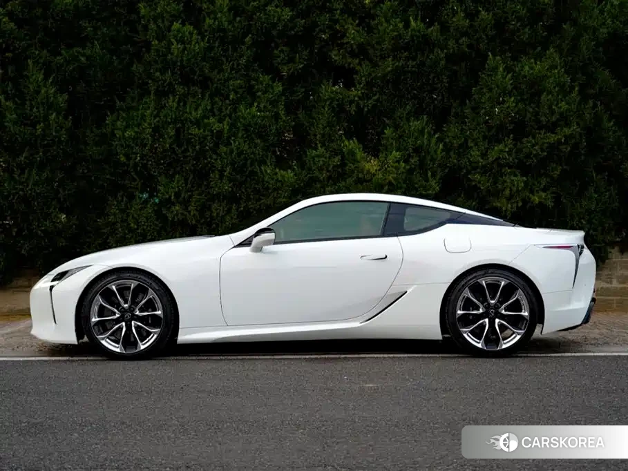 Lexus LC id 4622689 из Китая 21