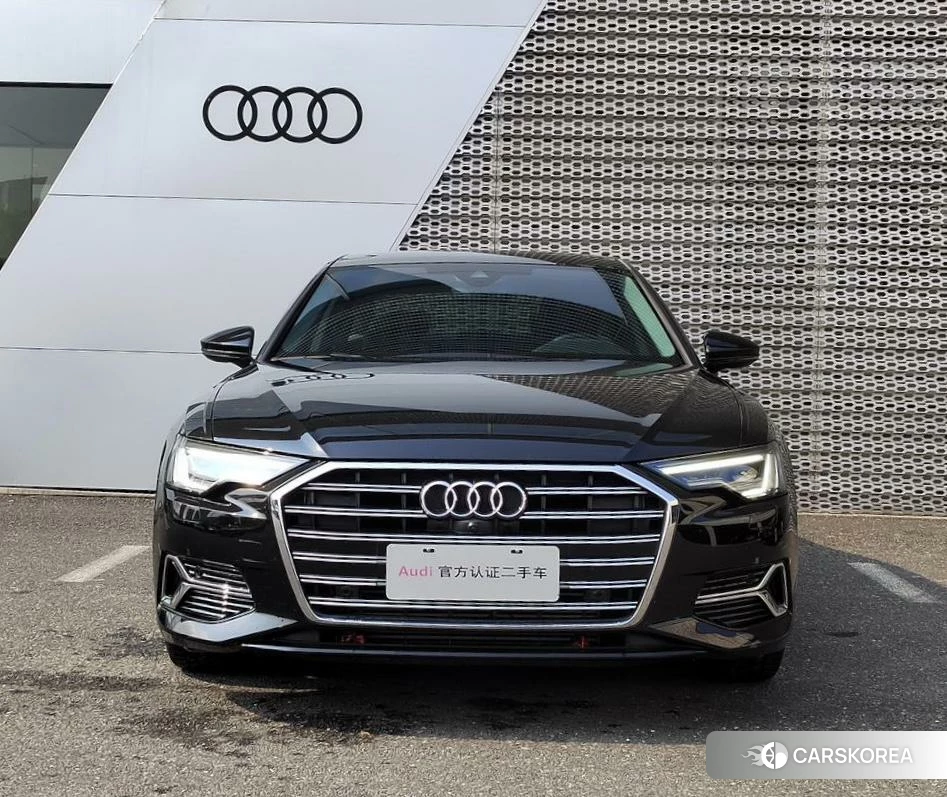 Audi A6L id 4513752 из Китая 14