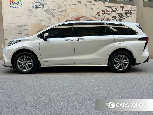 Toyota Saina id 4278160 из Китая 10