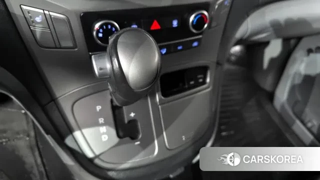 Hyundai The New Grand Starex id 3444647 из Кореи 19