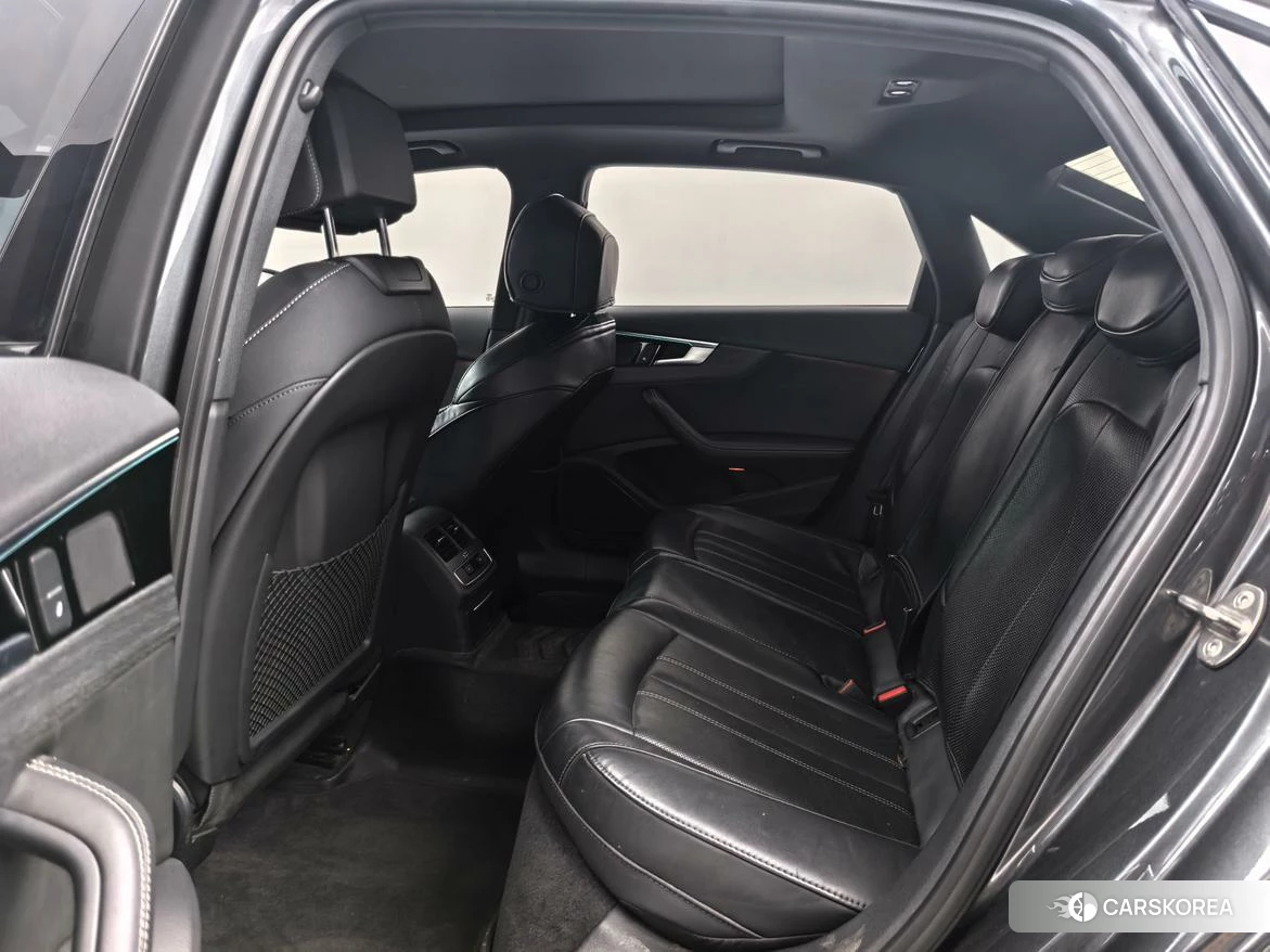 Audi A4L id 4513633 из Китая 9