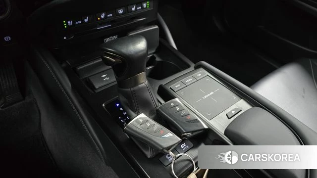 Lexus ES300h 7th generation id 3842554 из Кореи 19