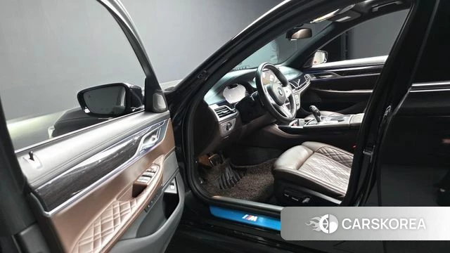 BMW 7 Series (G11) id 4717258 из Кореи 39