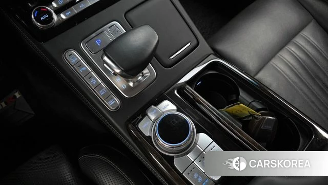 Genesis G90 id 4684292 из Кореи 19