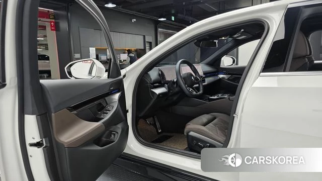 BMW 5 Series (G60) id 4186000 из Кореи 31