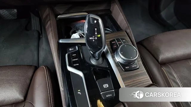 BMW 5 Series (G30) id 3530912 из Кореи 19