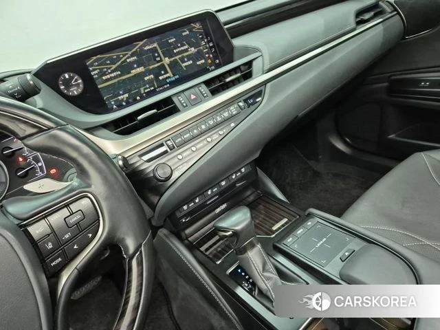 Lexus ES300h 7th generation id 4769916 из Кореи 18