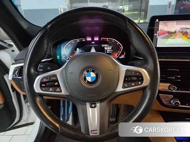 BMW 5 Series (G30) id 3476656 из Кореи 19