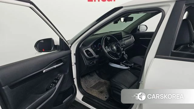 Kia Seltos id 4434371 из Кореи 28