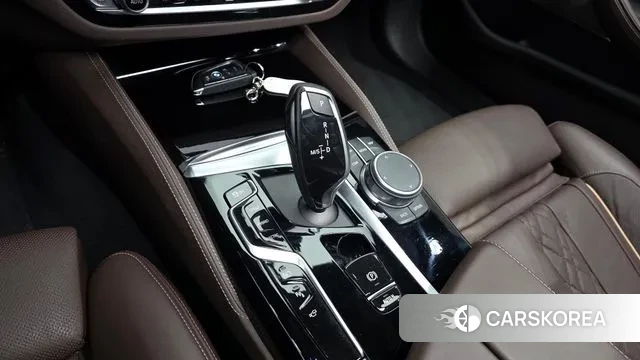 BMW 5 Series (G30) id 3655429 из Кореи 19