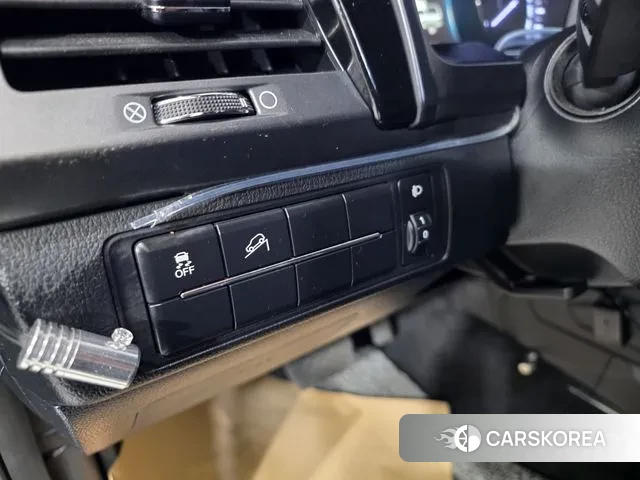 Ssangyong The New Rexton Sports Cannes id 3595331 из Кореи 18