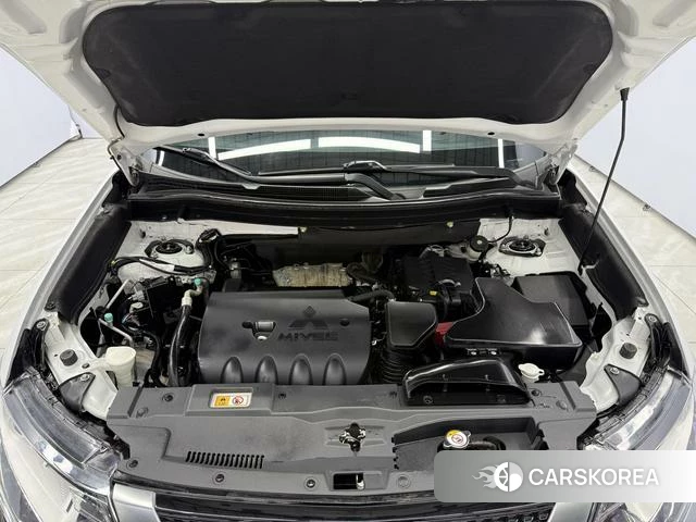 Mitsubishi  Outlander id 4207574 из Китая 18